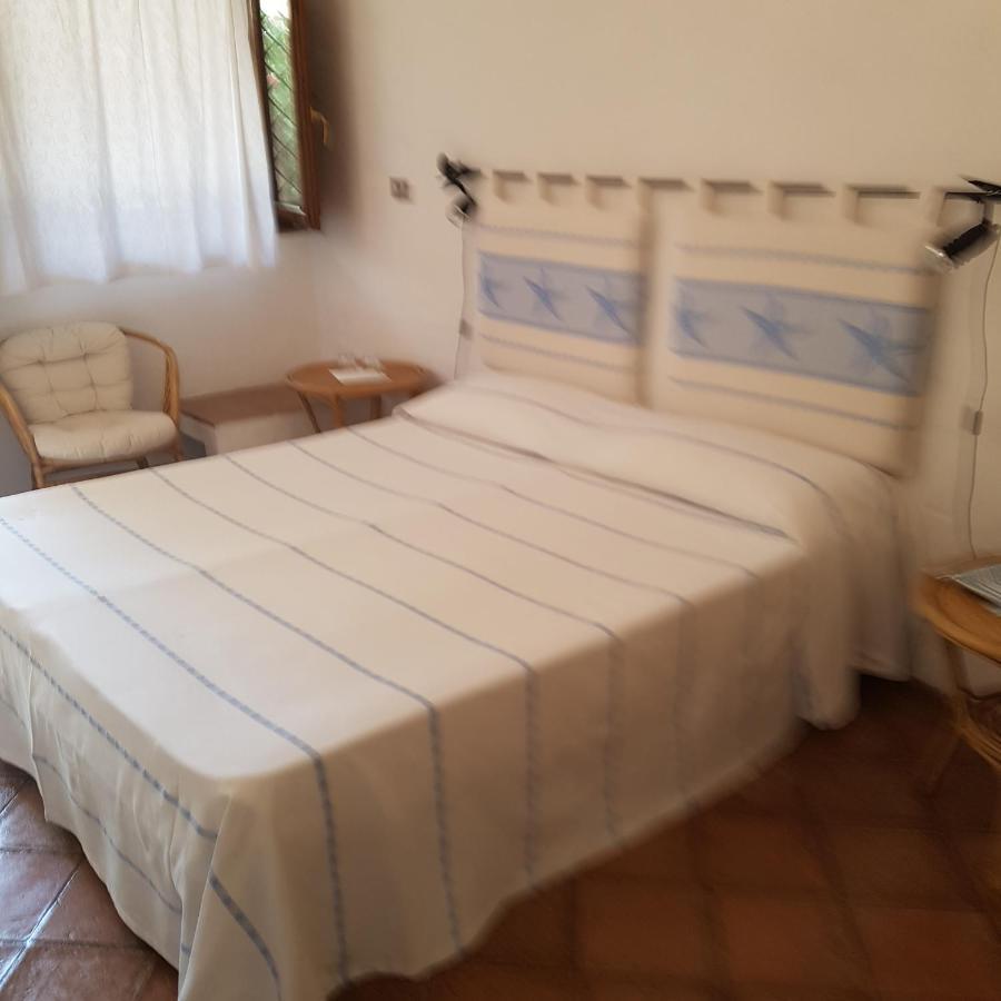 B&B Le Corti di Aloa San Pantaleo Exterior foto